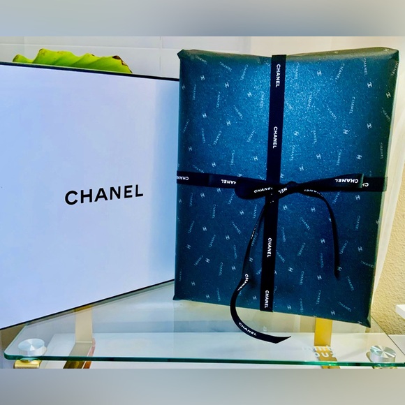 CHANEL Authentic WRAPPING PAPER VINTAGE - Picture 8 of 8